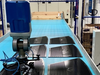 Plastic injection moulding replaces milling from block