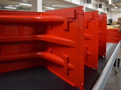 Injection moulding vs. plastic machining